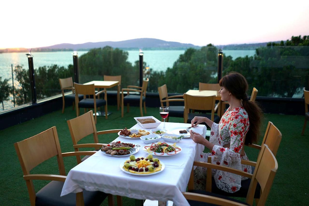 Camlik 87 Hotel Ayvalik Bagian luar foto