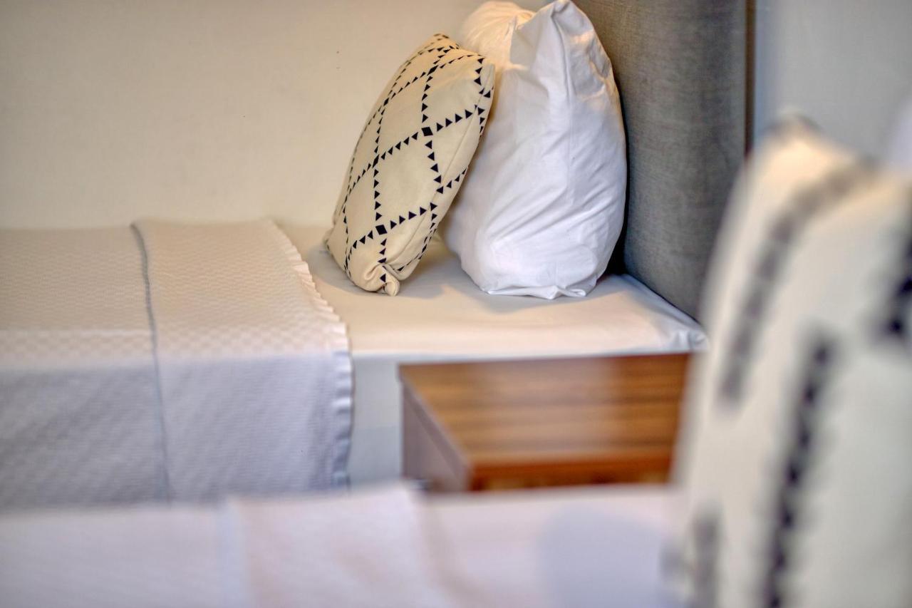 Camlik 87 Hotel Ayvalik Bagian luar foto
