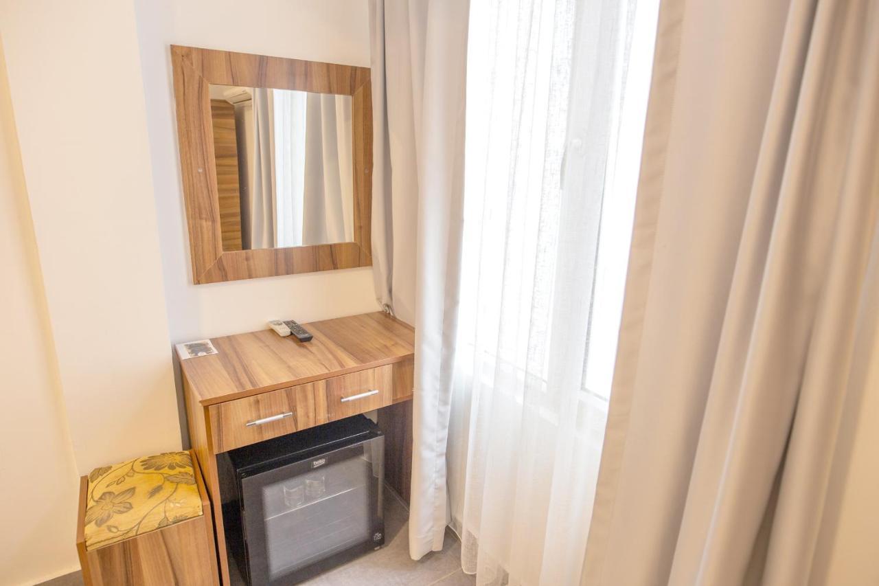 Camlik 87 Hotel Ayvalik Bagian luar foto