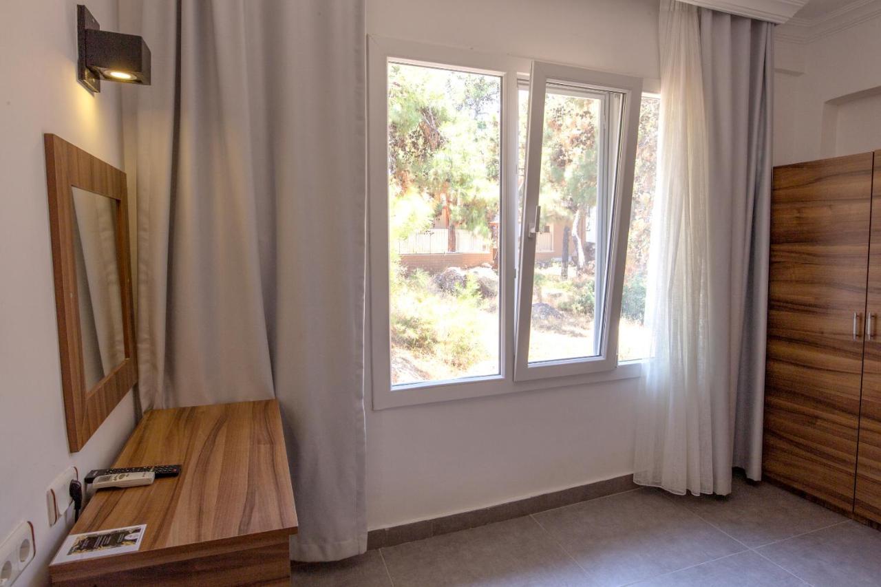 Camlik 87 Hotel Ayvalik Bagian luar foto