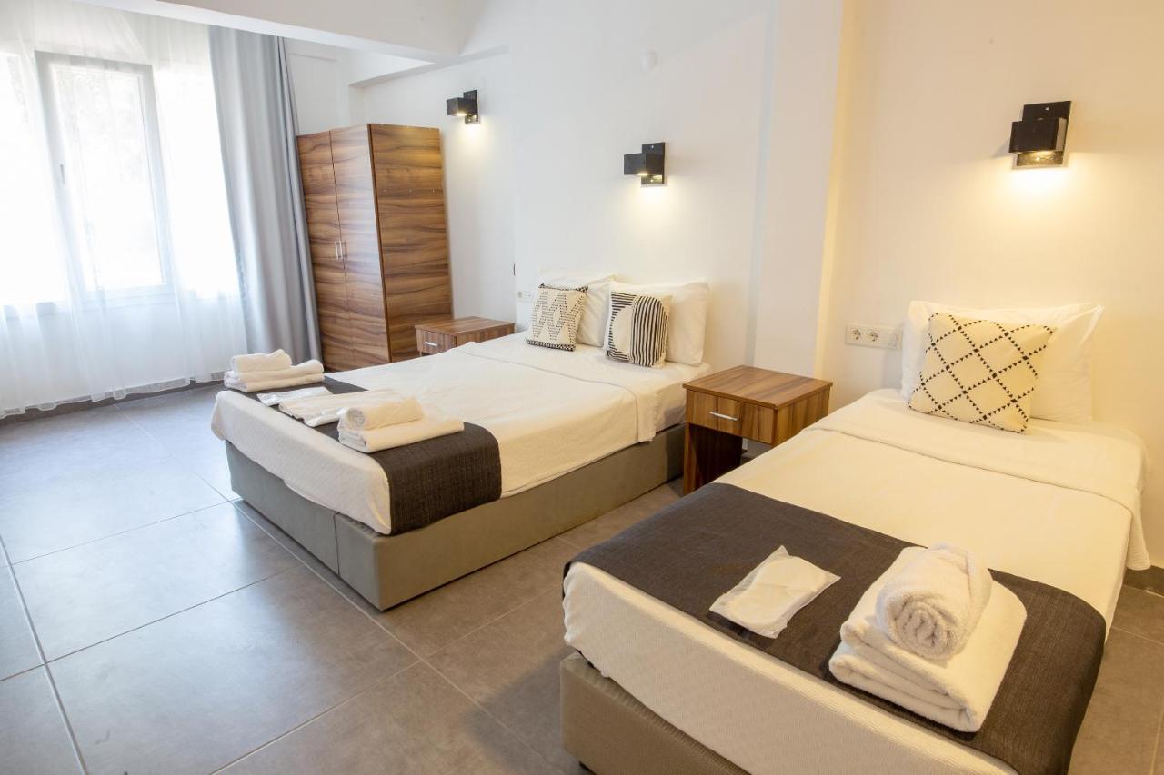 Camlik 87 Hotel Ayvalik Bagian luar foto