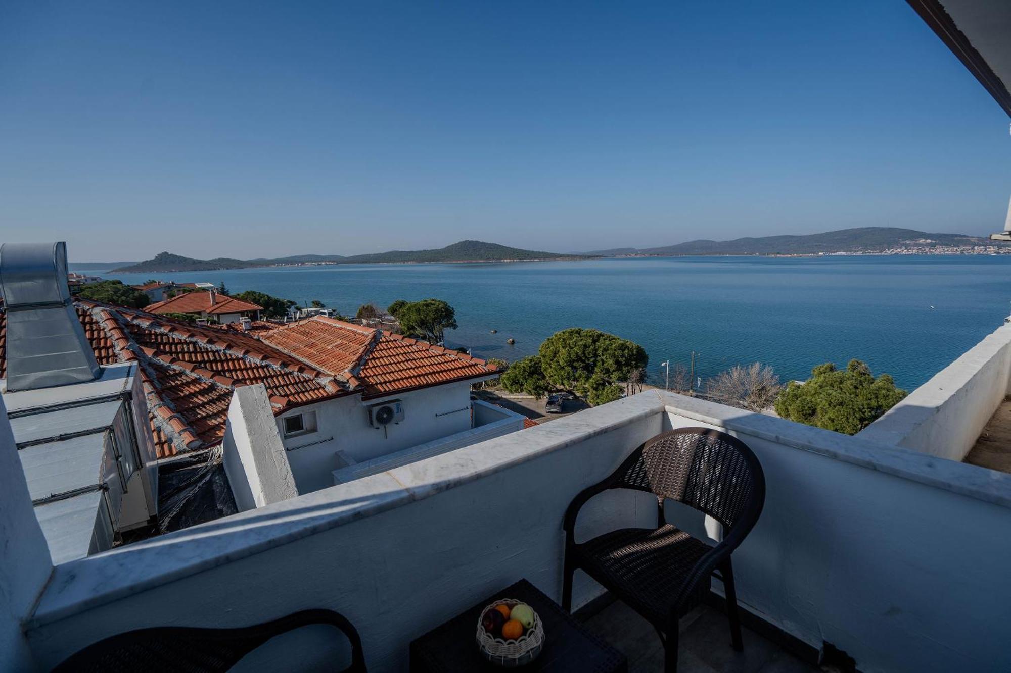 Camlik 87 Hotel Ayvalik Bagian luar foto