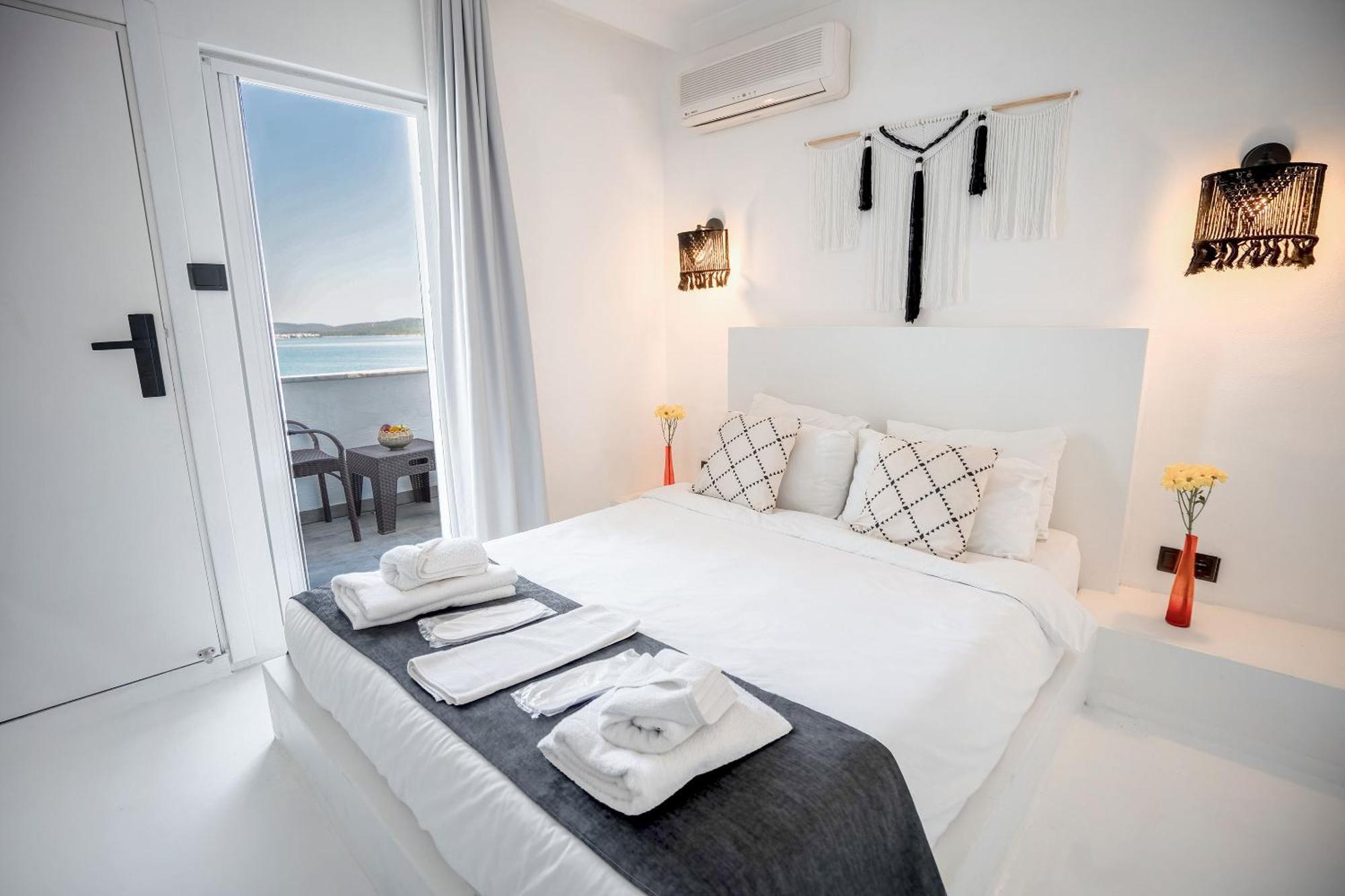Camlik 87 Hotel Ayvalik Bagian luar foto