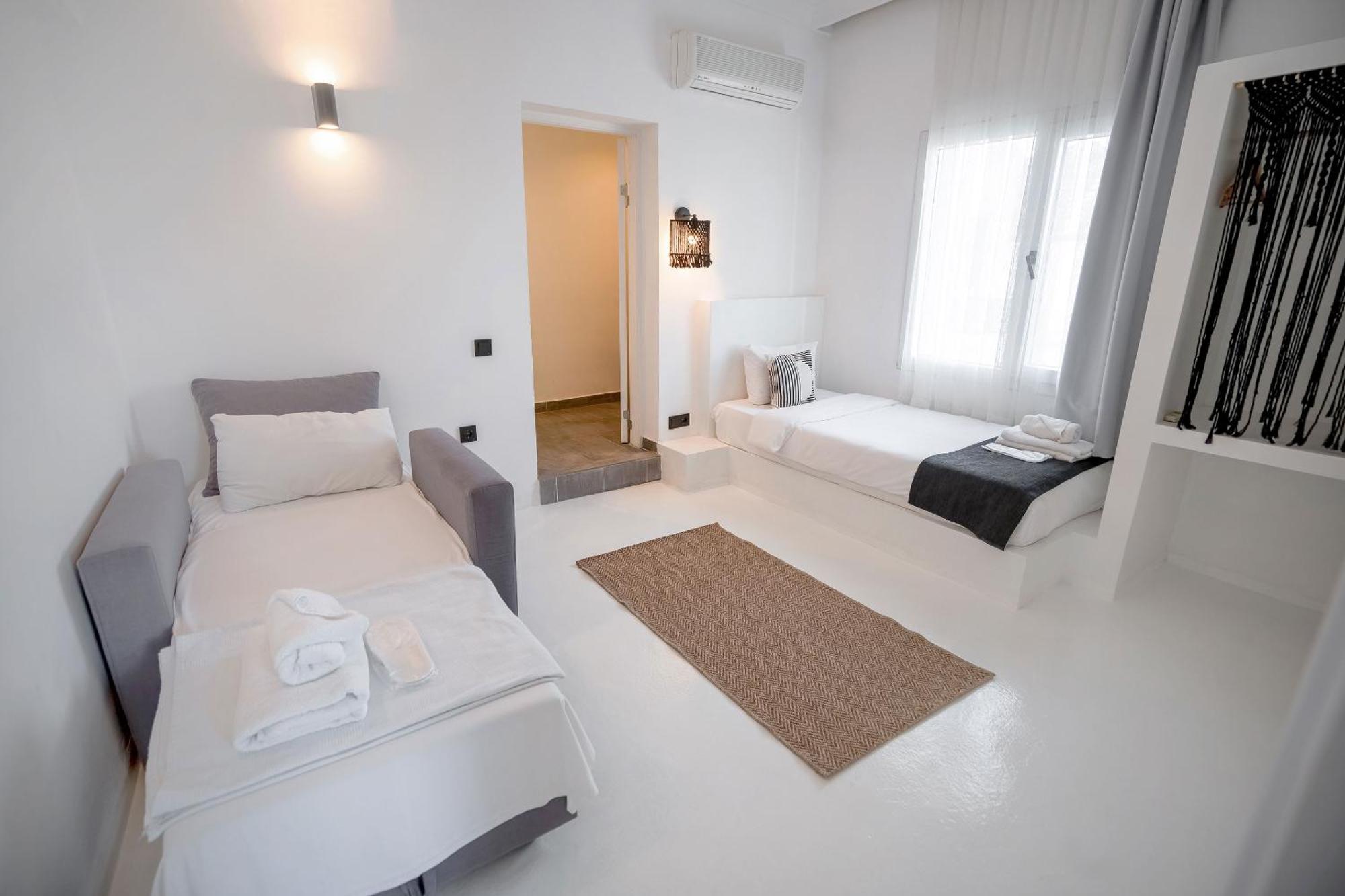 Camlik 87 Hotel Ayvalik Bagian luar foto
