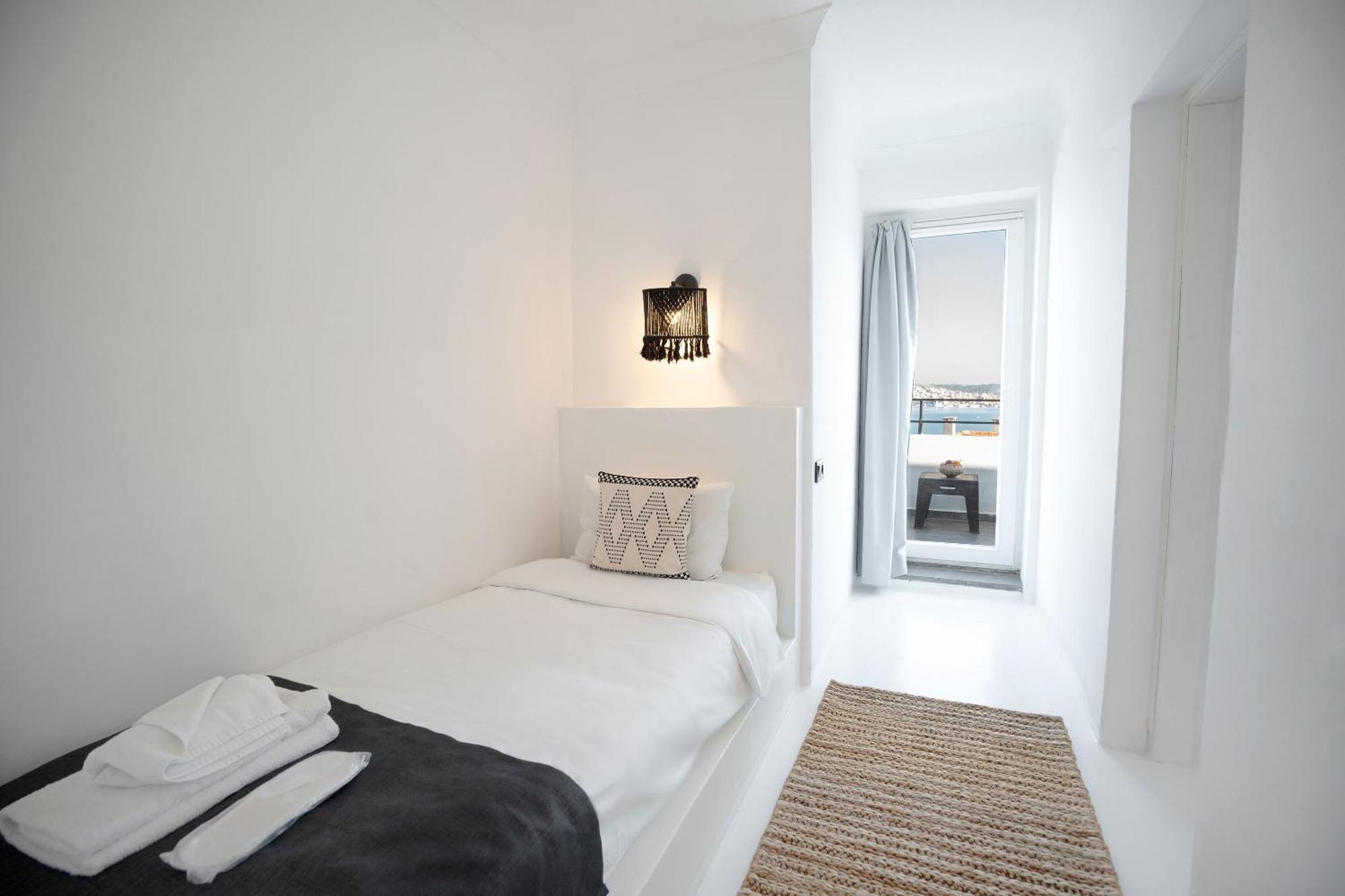 Camlik 87 Hotel Ayvalik Bagian luar foto