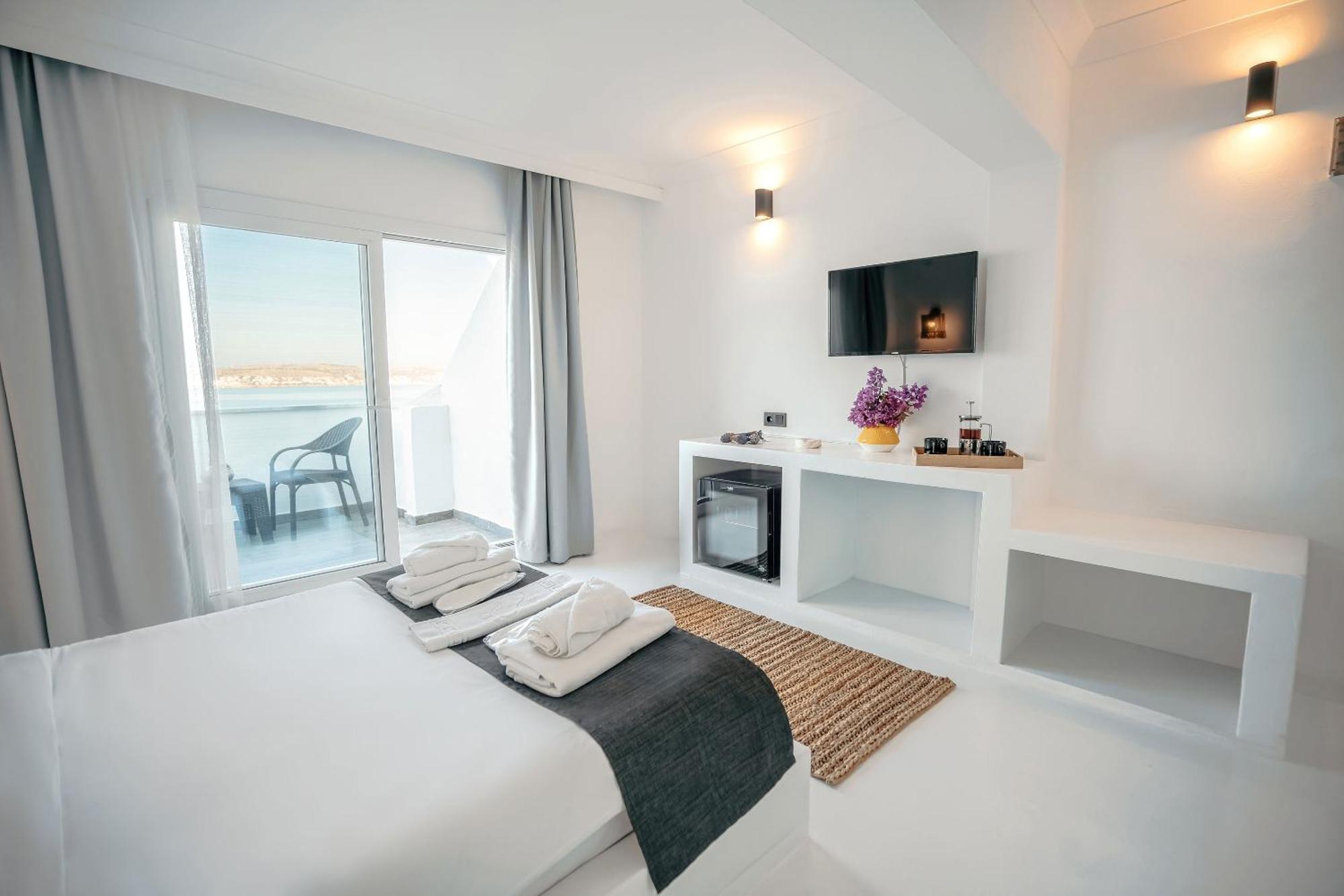 Camlik 87 Hotel Ayvalik Bagian luar foto