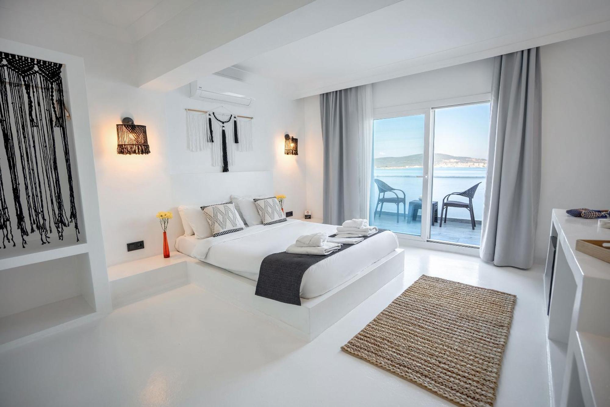 Camlik 87 Hotel Ayvalik Bagian luar foto