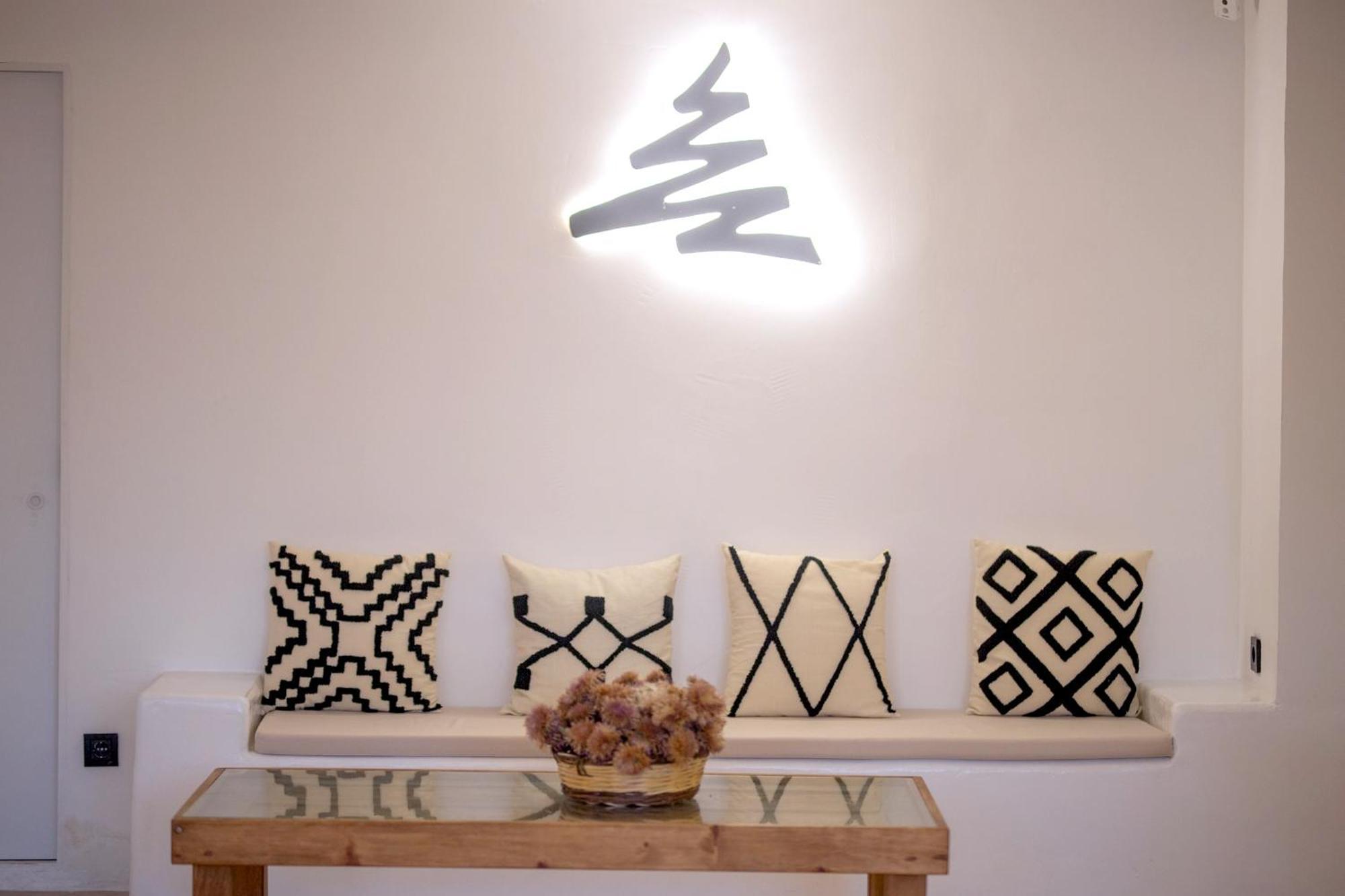 Camlik 87 Hotel Ayvalik Bagian luar foto