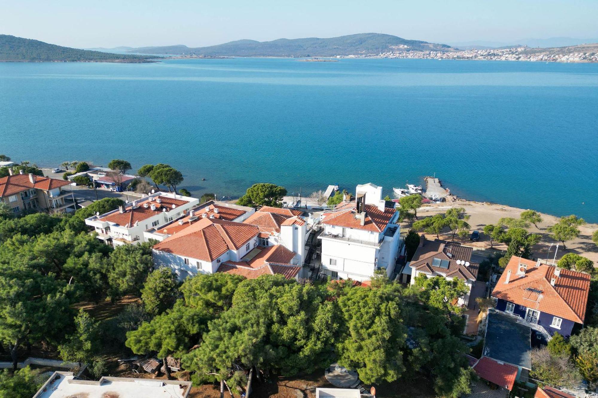 Camlik 87 Hotel Ayvalik Bagian luar foto