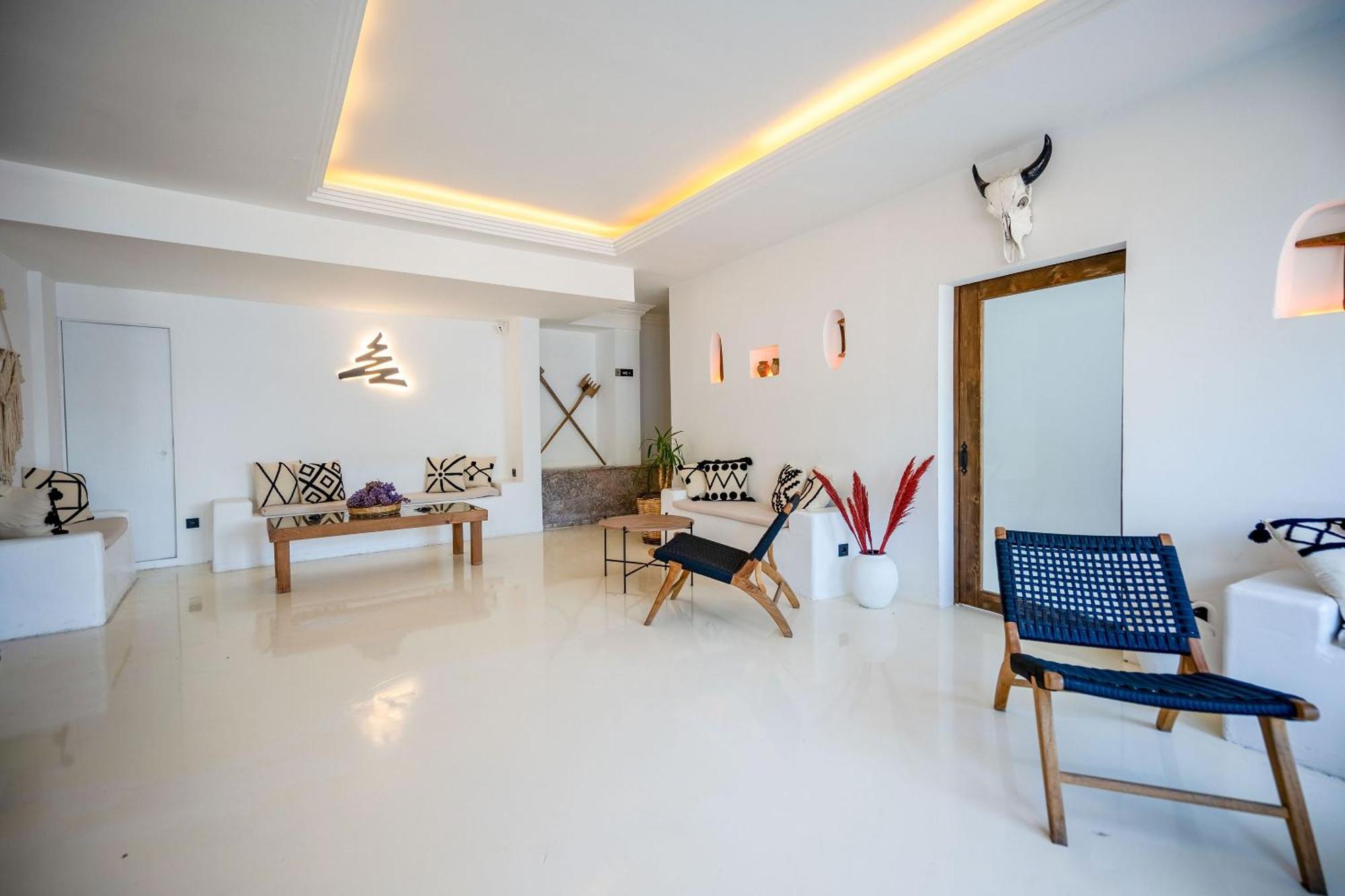 Camlik 87 Hotel Ayvalik Bagian luar foto